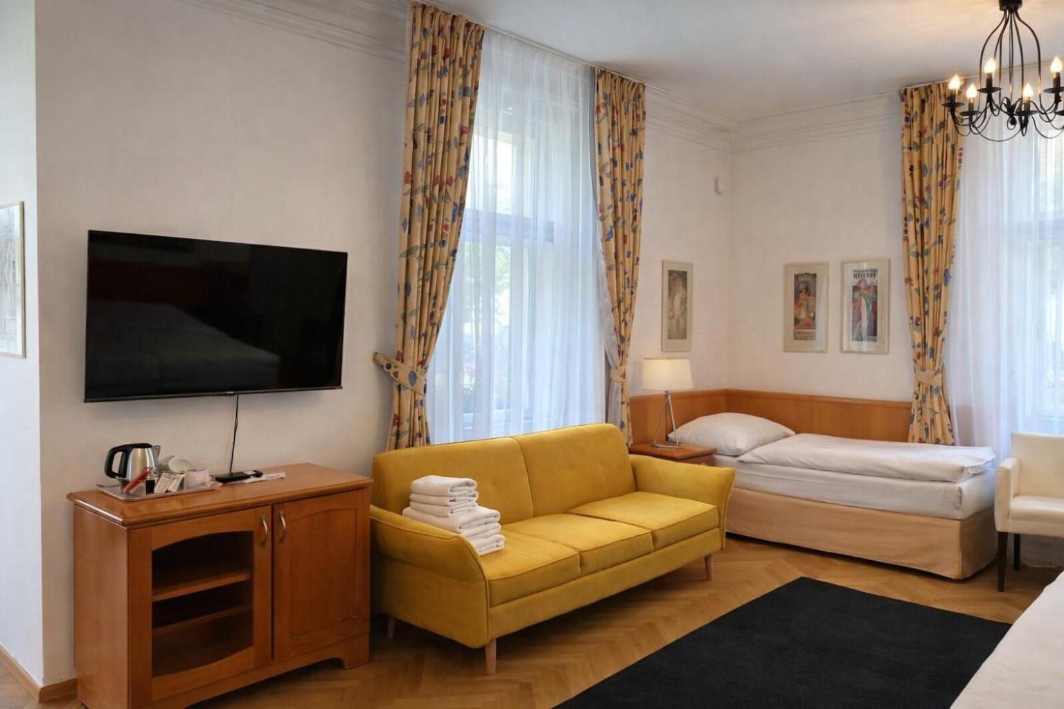 Residence Dykova - Former Pension Jana, Domov Mladeze — Fotky 1